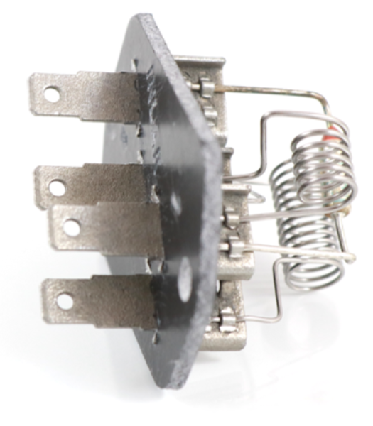 Advance Truck Parts USA 506552C1 blower motor resistor for Navistar International trucks showing a clean studio view of the resistor coils and terminal blades on a plain white background