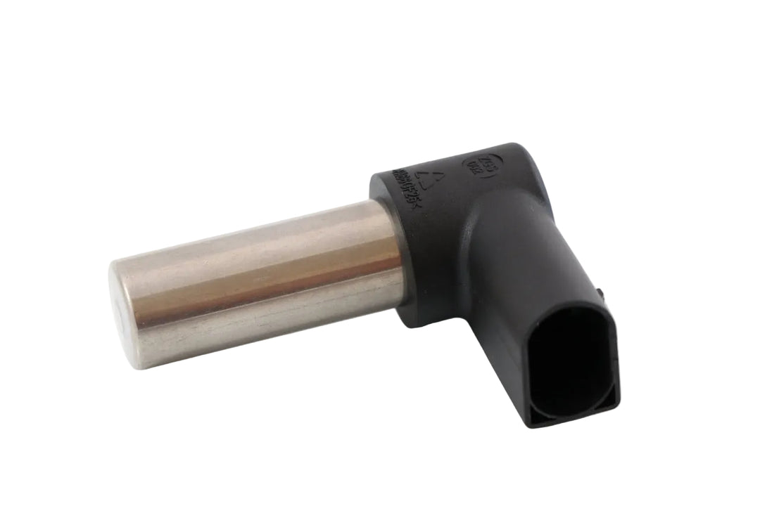 Advance Truck Parts USA DDE A0011533120 engine position and timing sensor showing a clean studio view of the metallic probe barrel and black angled connector housing