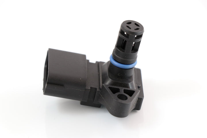 Advance Truck Parts USA 2897334 air pressure and temperature sensor for Cummins engines featuring a slotted probe tip and blue O-ring 