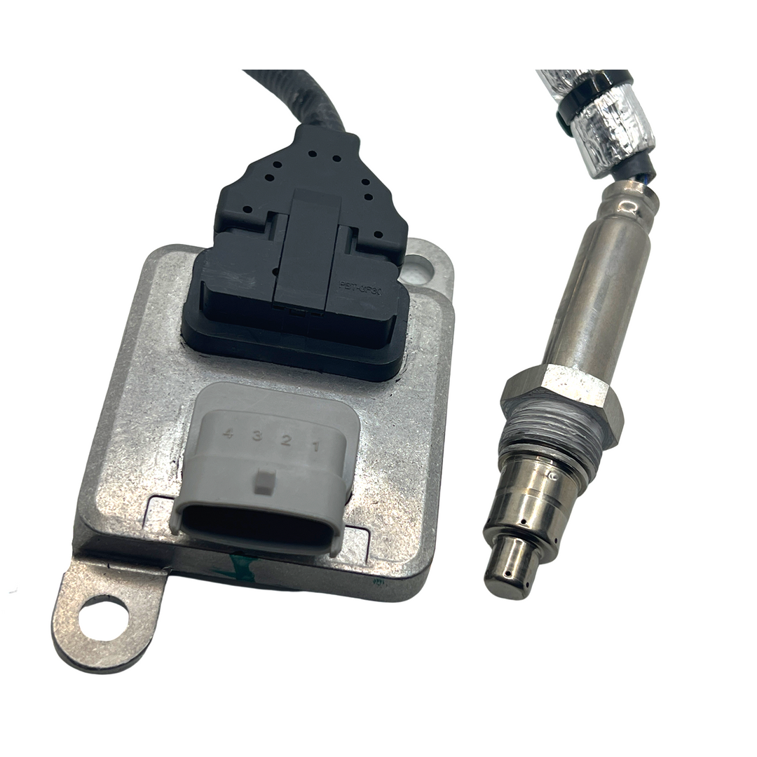 Advance Truck Parts USA 5293295RX nitrogen oxide sensor featuring a control module and threaded probe on a plain background