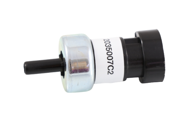 Advance Truck Parts USA 2035007C2 parking brake low air pressure switch on a plain background