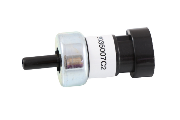 Advance Truck Parts USA 2035007C2 parking brake low air pressure switch on a plain background