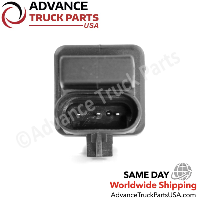 3-pin electrical connector view of the Advance Truck Parts USA 2872769 fluid level sensor
