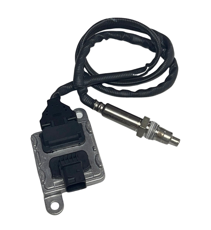 Advance Truck Parts USA 1954665PRX nitrogen oxide sensor for Paccar trucks showcasing the threaded metal probe tip, flexible protective harness, and control module unit