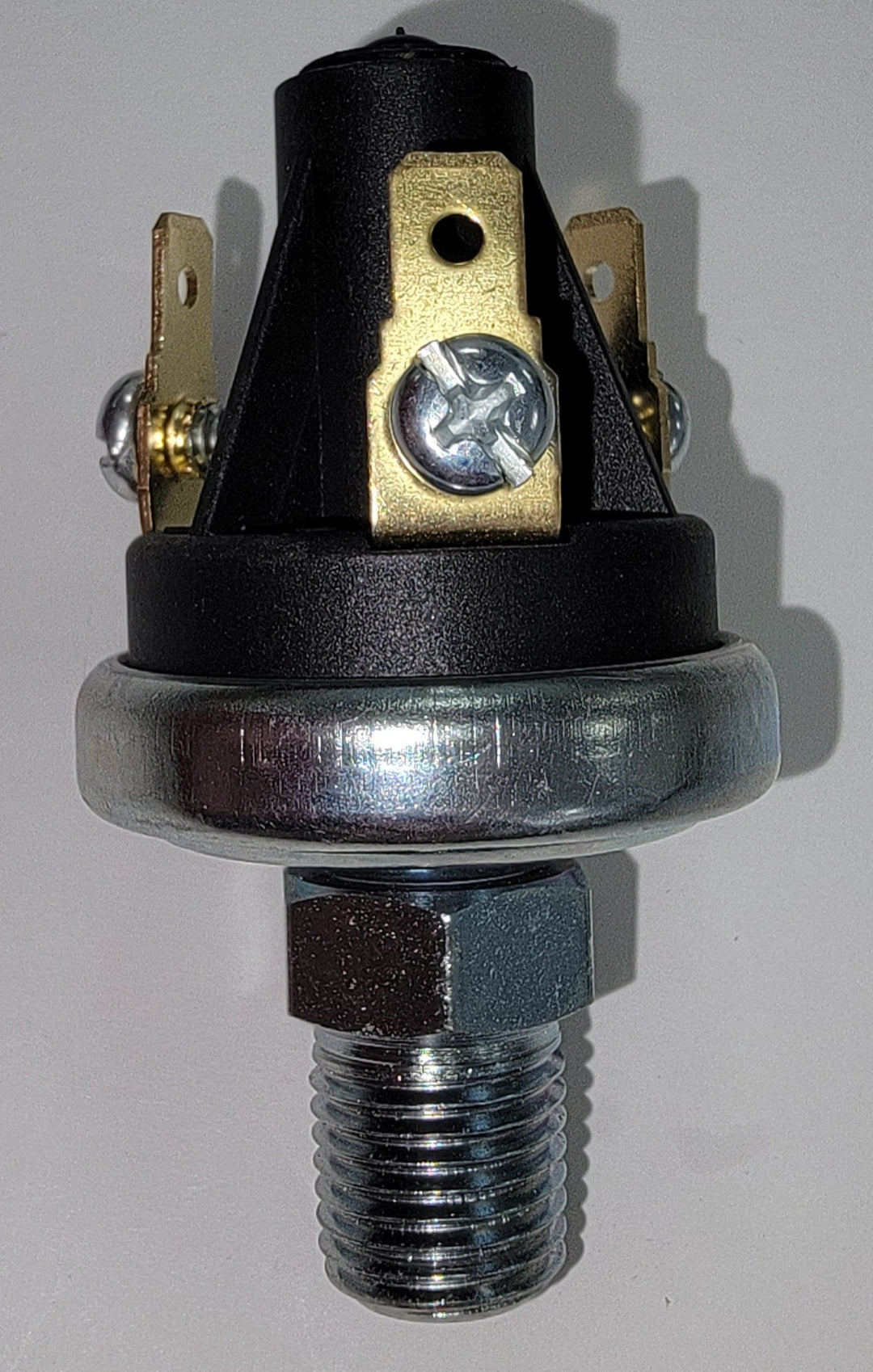 Air Brake Pressure Switch ATP W021295 set at 70 psi.