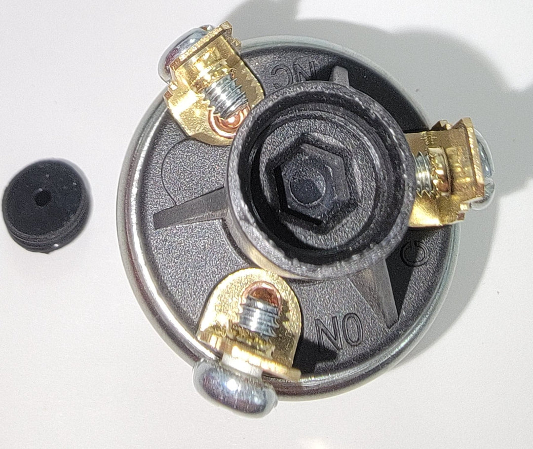 Air Brake Pressure Switch ATP W021295 set at 70 psi.