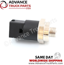 Load image into Gallery viewer, Volvo Truck 3962893 8156776 Oil Pressure Sensor 