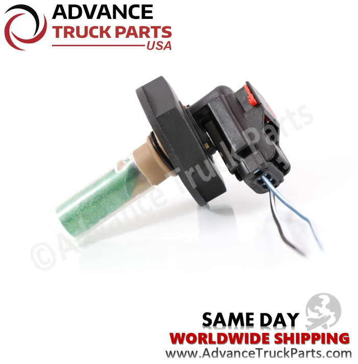 Advance Truck Parts USA 06-62384-002 Cascadia coolant level sensor featuring a threaded mounting cap, green probe tip, and connected wire harness