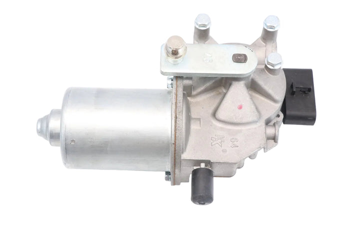 Advance Truck Parts USA 2589741C91 wiper motor for International trucks showcasing a top-down view of the silver metallic cylindrical motor housing, cast gear assembly, and the primary ball-joint linkage arm
