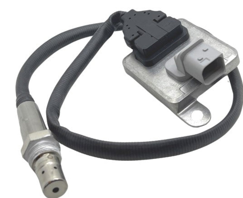 Advance Truck Parts USA DDE RA0101532328 nitrogen oxide sensor featuring a heavy-duty control module, wiring harness, and threaded outlet probe on a plain background