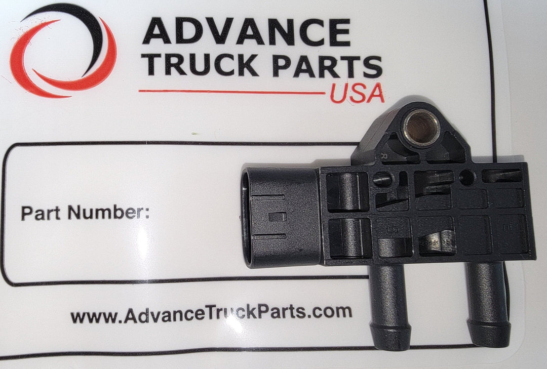 Advance Truck Parts USA 2894872 Cummins differential pressure sensor showing a clean digital render view of the dual ports, mounting hole, and body housing