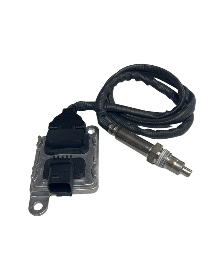 Advance Truck Parts USA 4326874 Cummins ISX nitrogen oxide NOx sensor assembly with control module on a plain background