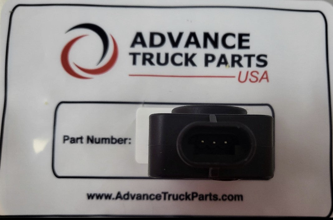 Advance Truck Parts USA 3-pin terminal connector view of the packaged 550267 throttle position sensor