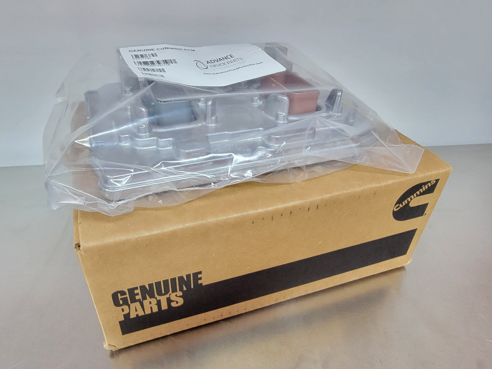 Advance Truck Parts USA New genuine Cummins ISX 15 electronic control module in box, part 5317106